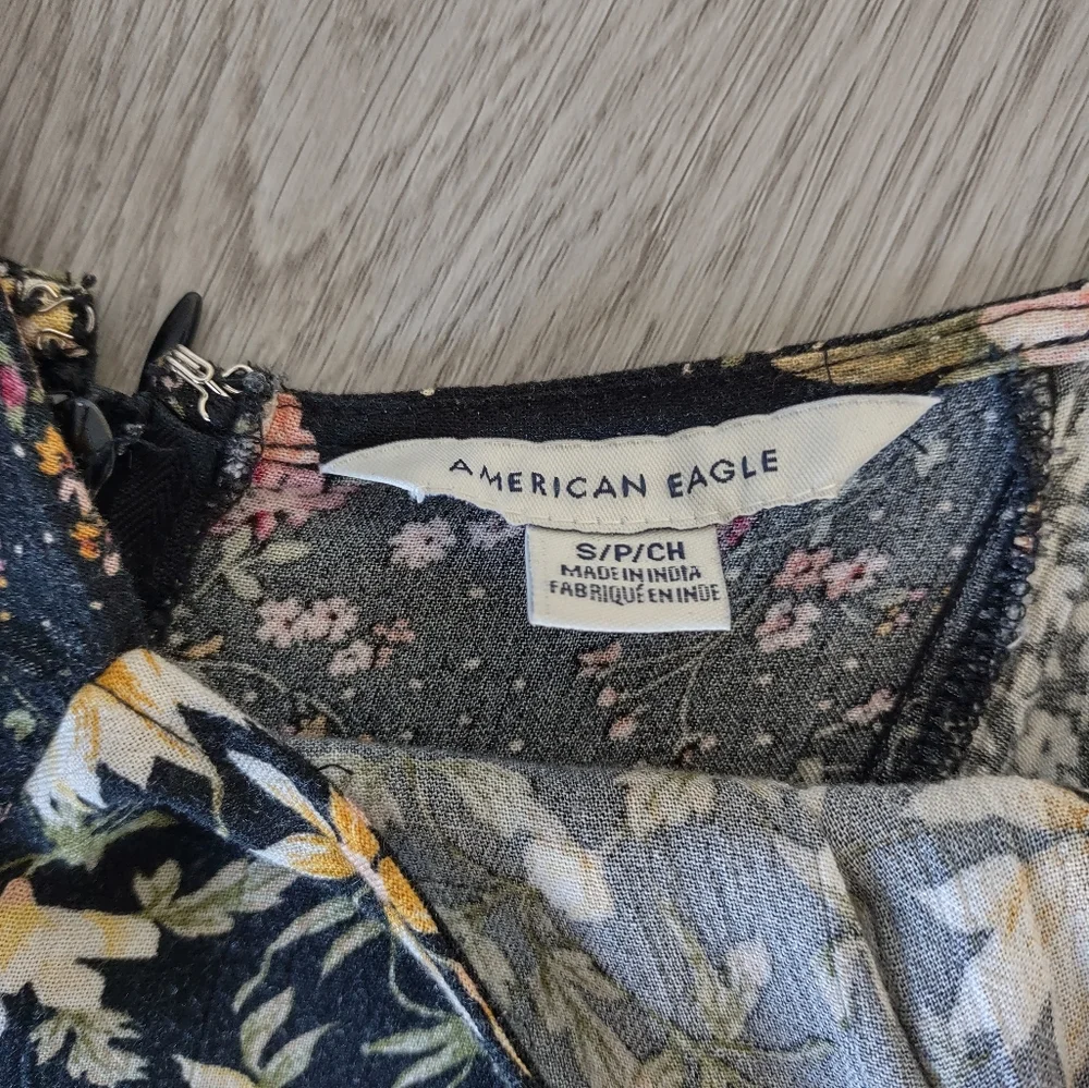 American Eagle Jumpsuit/Romper Black And Pink Floral In Size Small - Picture 4 of 7